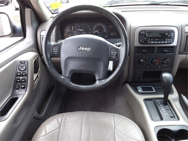 Jeep Grand Cherokee 2004 photo 2