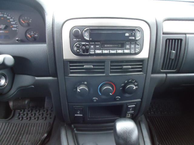 Jeep Grand Cherokee 2004 photo 1