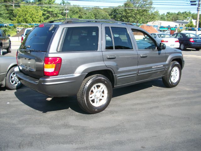Jeep Grand Cherokee 2004 photo 2