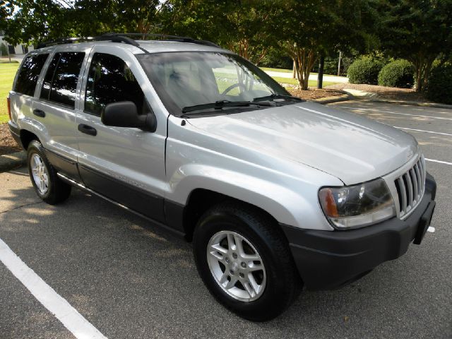 Jeep Grand Cherokee 2004 photo 1