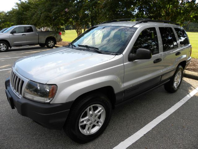 Jeep Grand Cherokee 2004 photo 2