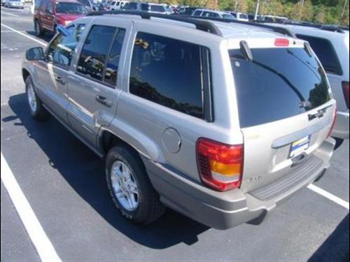 Jeep Grand Cherokee 2004 photo 2