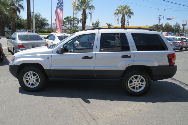 Jeep Grand Cherokee 2004 photo 4