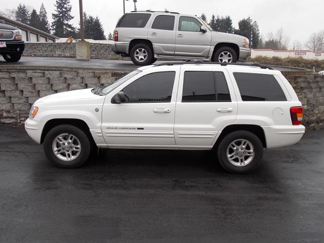 Jeep Grand Cherokee 2004 photo 3