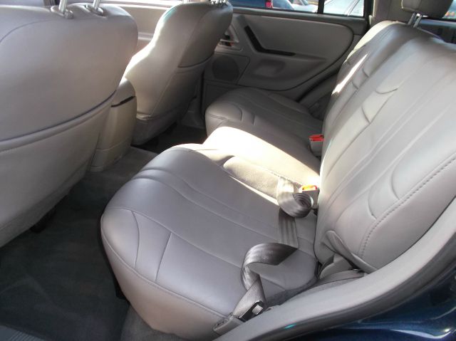 Jeep Grand Cherokee 2004 photo 1