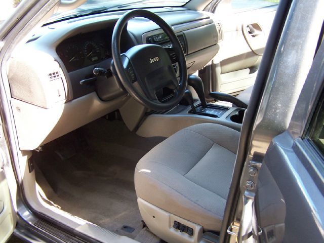 Jeep Grand Cherokee 2004 photo 4