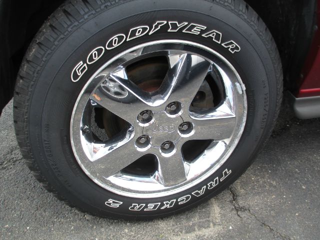 Jeep Grand Cherokee 2004 photo 2