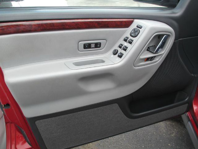 Jeep Grand Cherokee 2004 photo 3