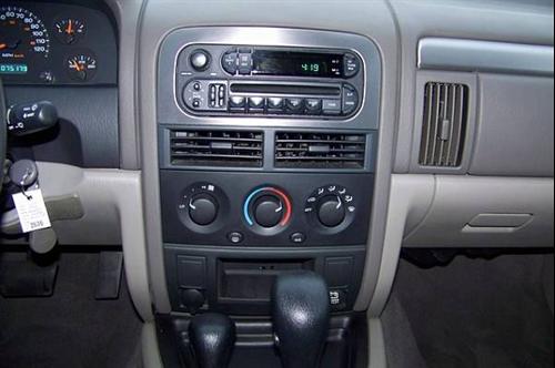 Jeep Grand Cherokee 2004 photo 1