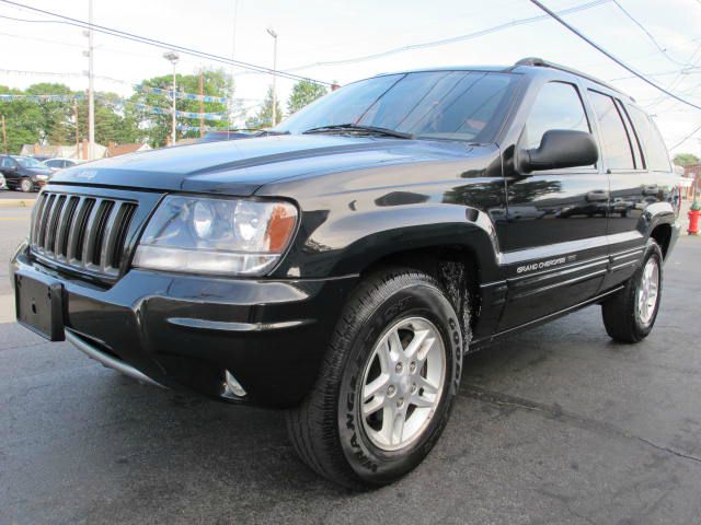 Jeep Grand Cherokee 4dr 114 WB W/4.6l AWD SUV