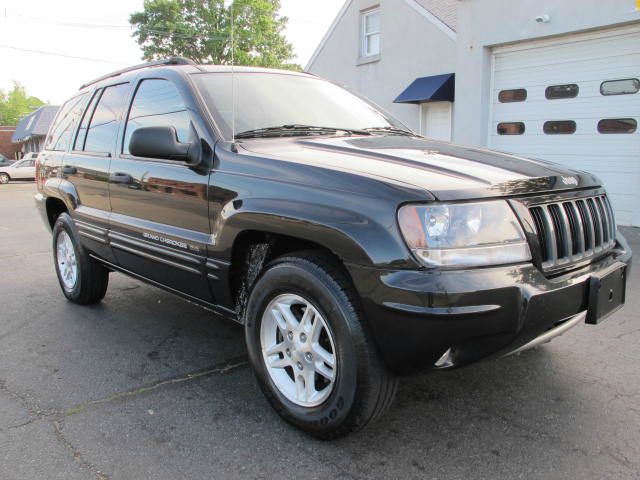 Jeep Grand Cherokee 2004 photo 2