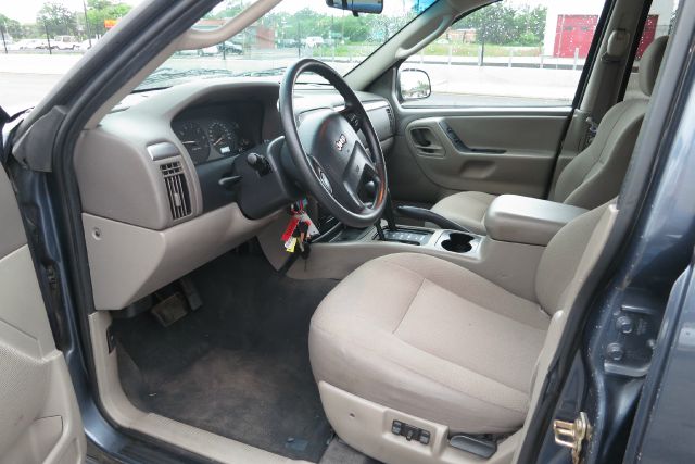 Jeep Grand Cherokee 2004 photo 1