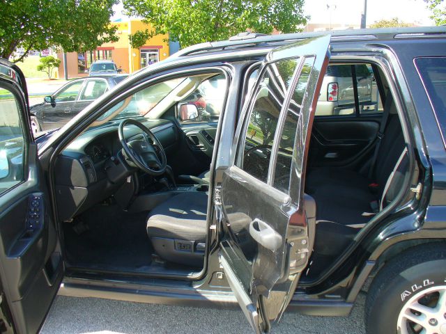 Jeep Grand Cherokee 2004 photo 2