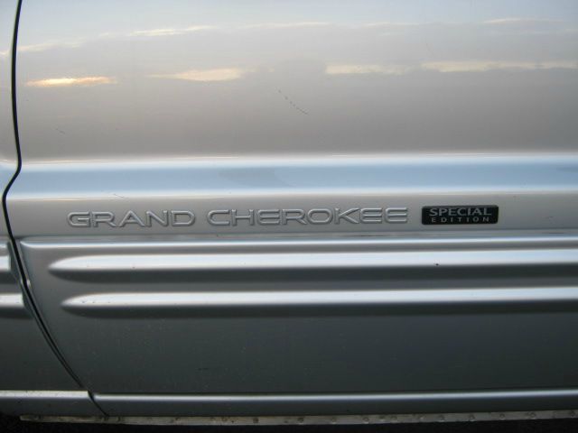 Jeep Grand Cherokee 2004 photo 1