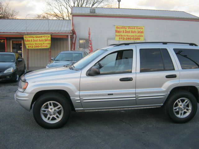 Jeep Grand Cherokee 2004 photo 2