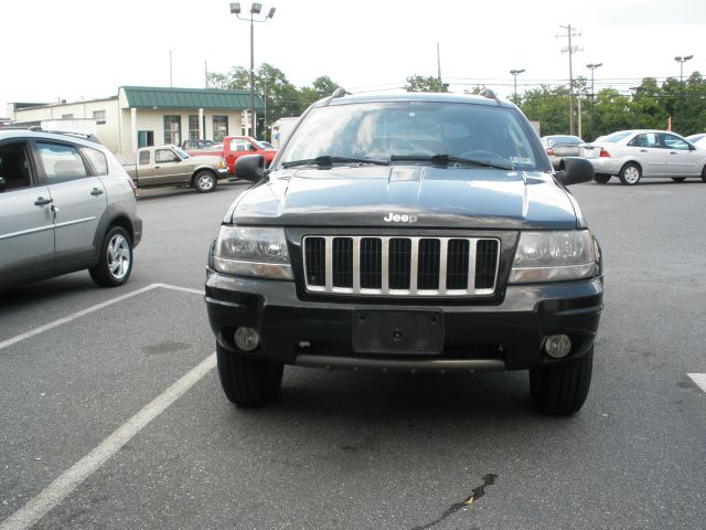 Jeep Grand Cherokee 4dr 114 WB W/4.6l AWD SUV