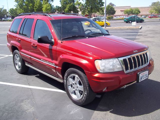 Jeep Grand Cherokee 2.4i Sedan SUV