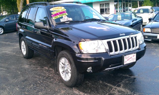 Jeep Grand Cherokee 2004 photo 2