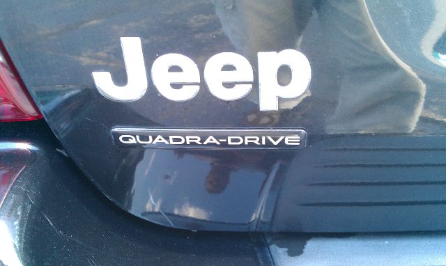 Jeep Grand Cherokee 2004 photo 3