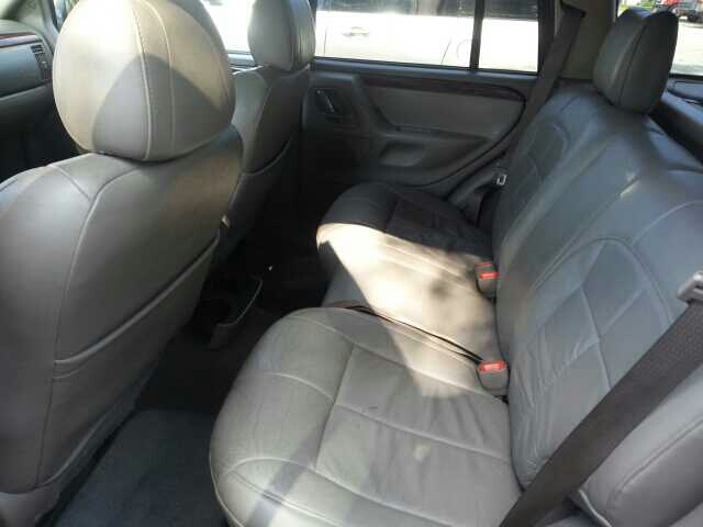 Jeep Grand Cherokee 2004 photo 1