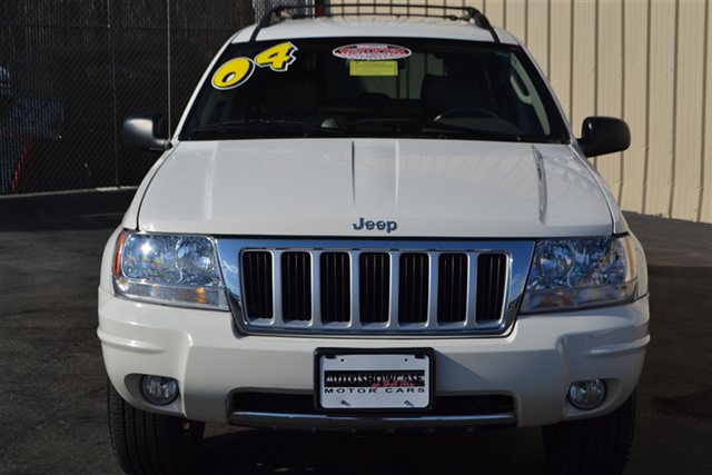 Jeep Grand Cherokee 2004 photo 1