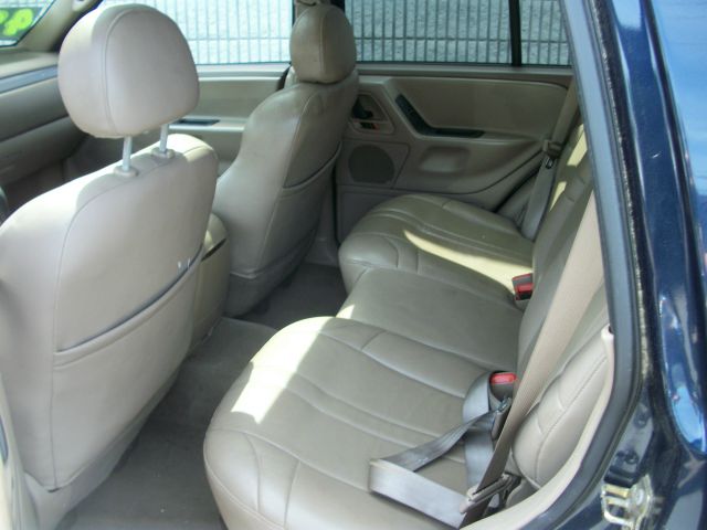 Jeep Grand Cherokee 2004 photo 4