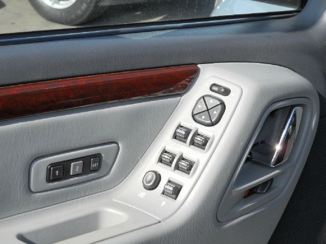 Jeep Grand Cherokee 2004 photo 8