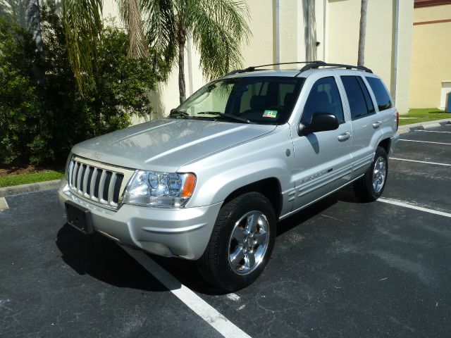 Jeep Grand Cherokee 2004 photo 1