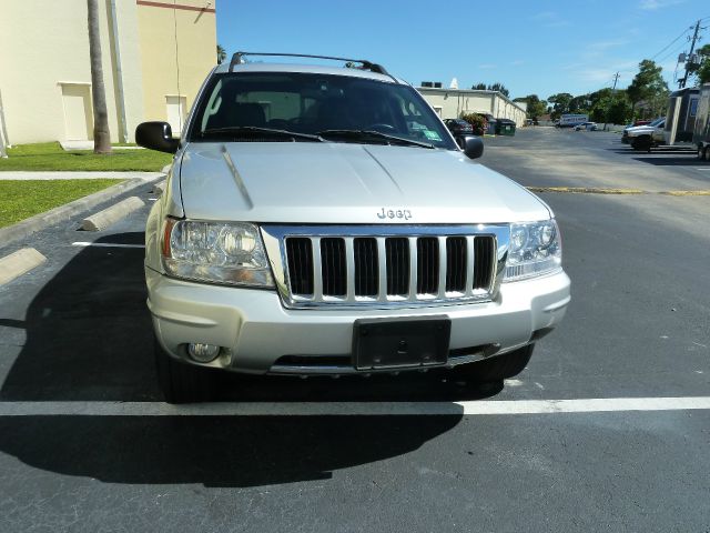 Jeep Grand Cherokee 2004 photo 3