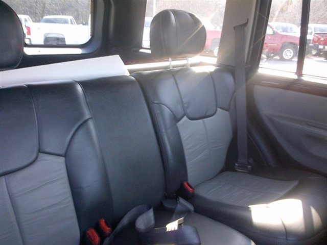 Jeep Grand Cherokee 2004 photo 3