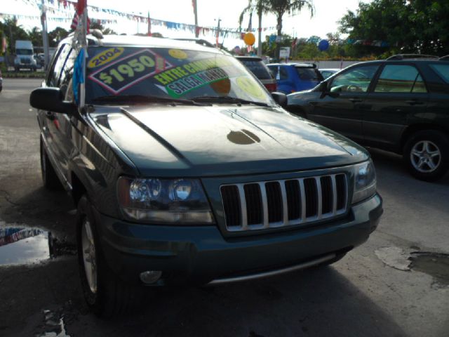 Jeep Grand Cherokee 2004 photo 4
