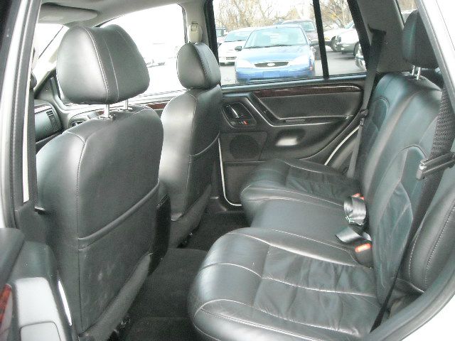 Jeep Grand Cherokee 2004 photo 1