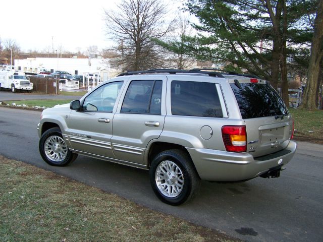 Jeep Grand Cherokee 2004 photo 3