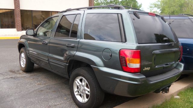 Jeep Grand Cherokee 2004 photo 3