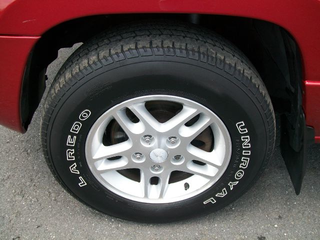 Jeep Grand Cherokee 2004 photo 2