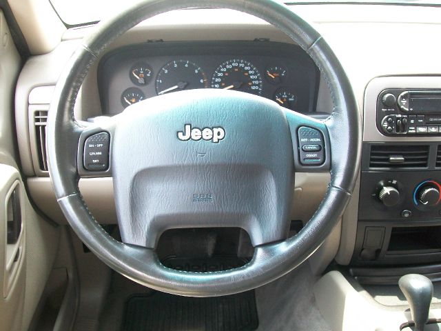 Jeep Grand Cherokee 2004 photo 4