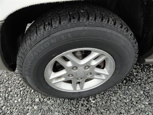 Jeep Grand Cherokee 2004 photo 3