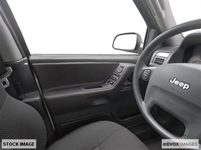 Jeep Grand Cherokee 2004 photo 3