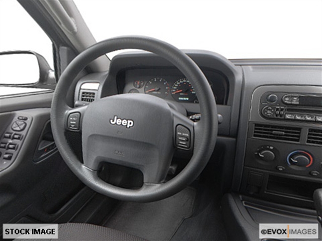 Jeep Grand Cherokee 2004 photo 4