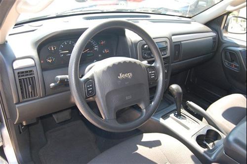 Jeep Grand Cherokee 2004 photo 1