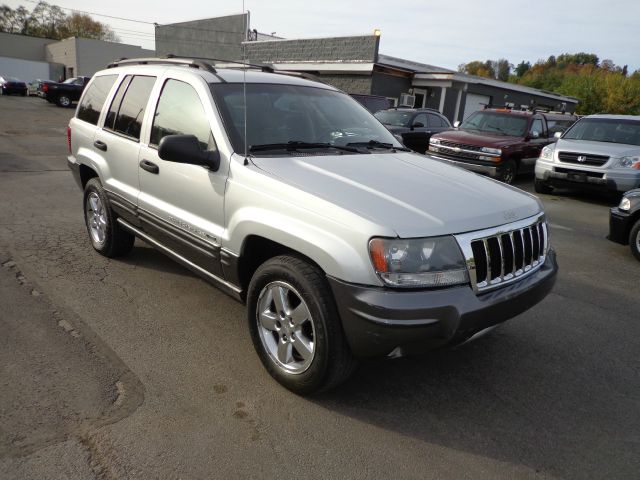 Jeep Grand Cherokee 2004 photo 1