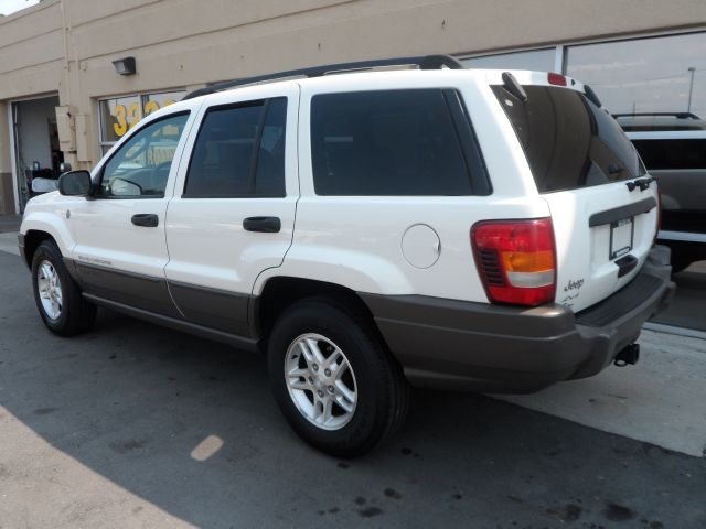 Jeep Grand Cherokee 2004 photo 3