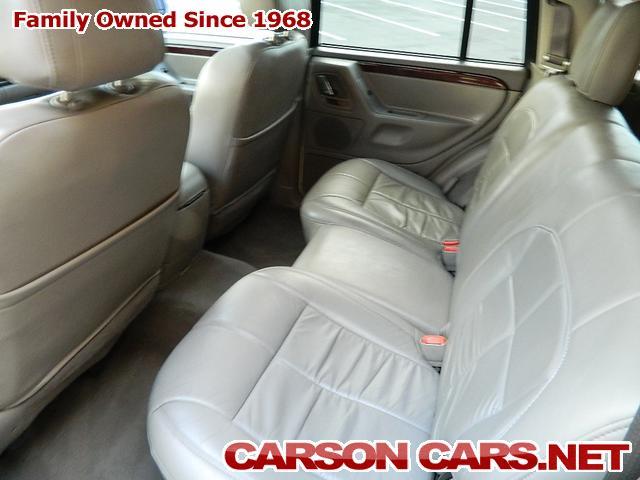 Jeep Grand Cherokee SLT 25 SUV