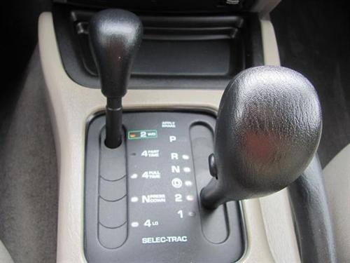 Jeep Grand Cherokee 2004 photo 3