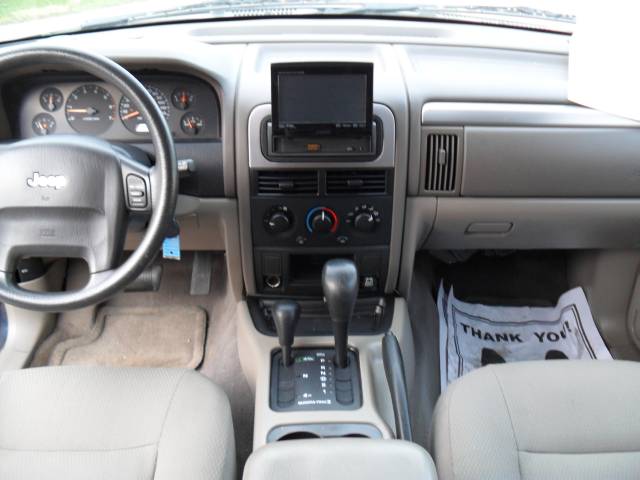 Jeep Grand Cherokee 2004 photo 1