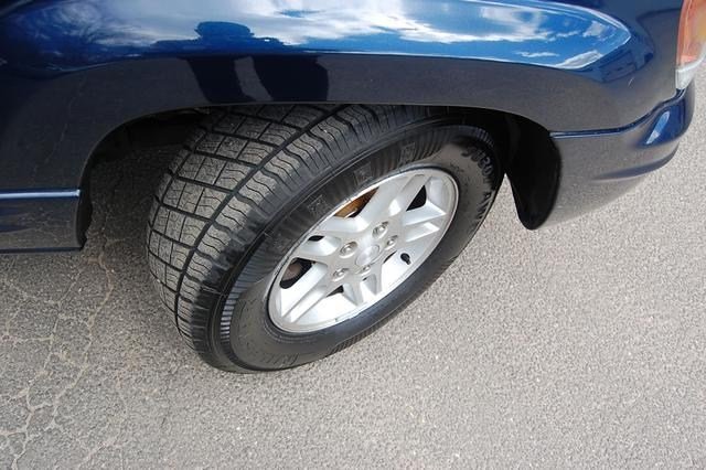 Jeep Grand Cherokee 2004 photo 2