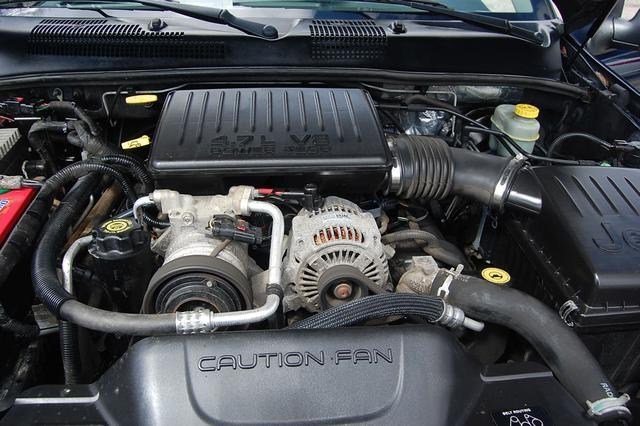 Jeep Grand Cherokee 2004 photo 4