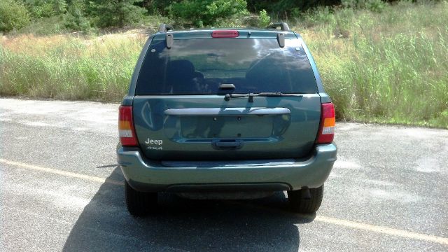 Jeep Grand Cherokee 4dr 114 WB W/4.6l AWD SUV