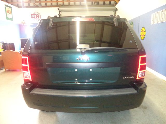 Jeep Grand Cherokee Sedan 4dr SUV