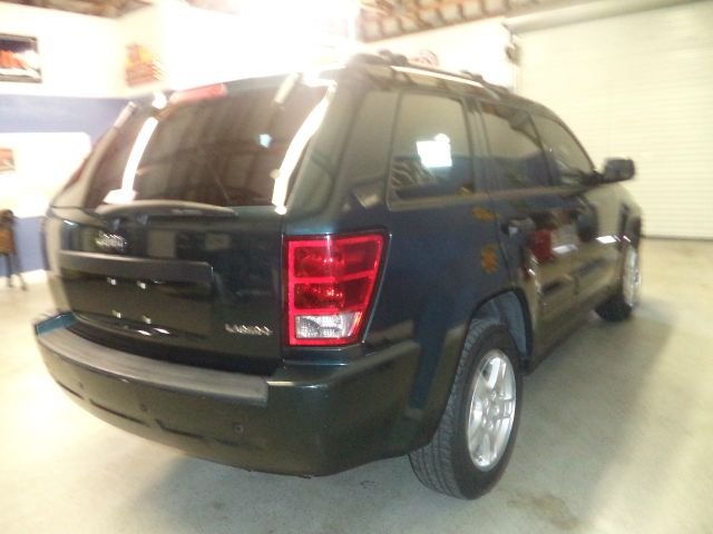 Jeep Grand Cherokee 2005 photo 3